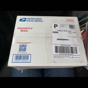 SHIPPED and here’s the tracking 😊🙏🏼